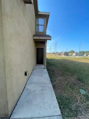 $1,100 | 7301 Longing Trail, Unit 1, San Antonio, TX 78244