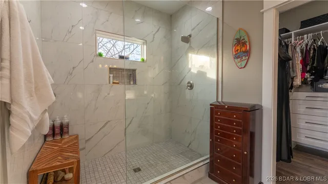 $585,000 | 190 Flynn Road, Lake Ozark, MO 65049