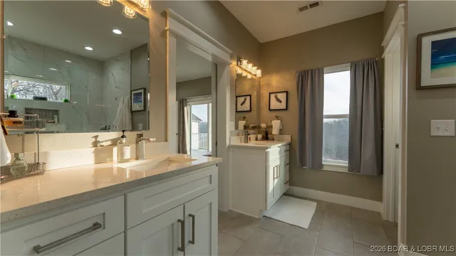 $585,000 | 190 Flynn Road, Lake Ozark, MO 65049