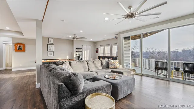 $585,000 | 190 Flynn Road, Lake Ozark, MO 65049