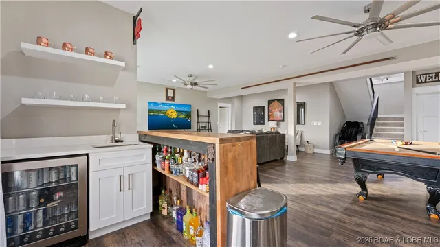 $585,000 | 190 Flynn Road, Lake Ozark, MO 65049