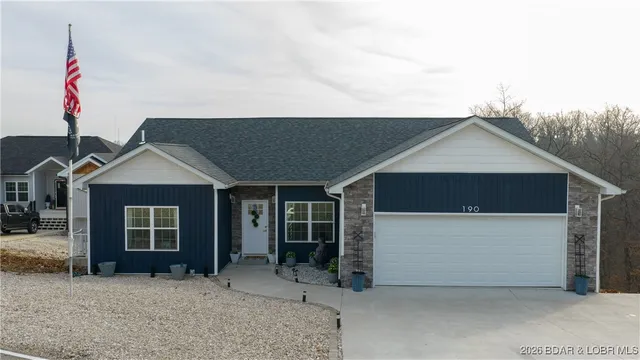 $585,000 | 190 Flynn Road, Lake Ozark, MO 65049