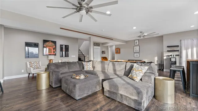 $585,000 | 190 Flynn Road, Lake Ozark, MO 65049