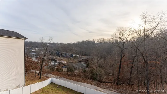 $585,000 | 190 Flynn Road, Lake Ozark, MO 65049