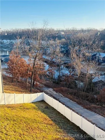 $585,000 | 190 Flynn Road, Lake Ozark, MO 65049