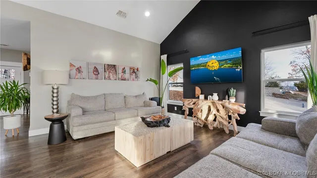 $585,000 | 190 Flynn Road, Lake Ozark, MO 65049