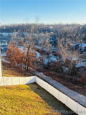 $585,000 | 190 Flynn Road, Lake Ozark, MO 65049