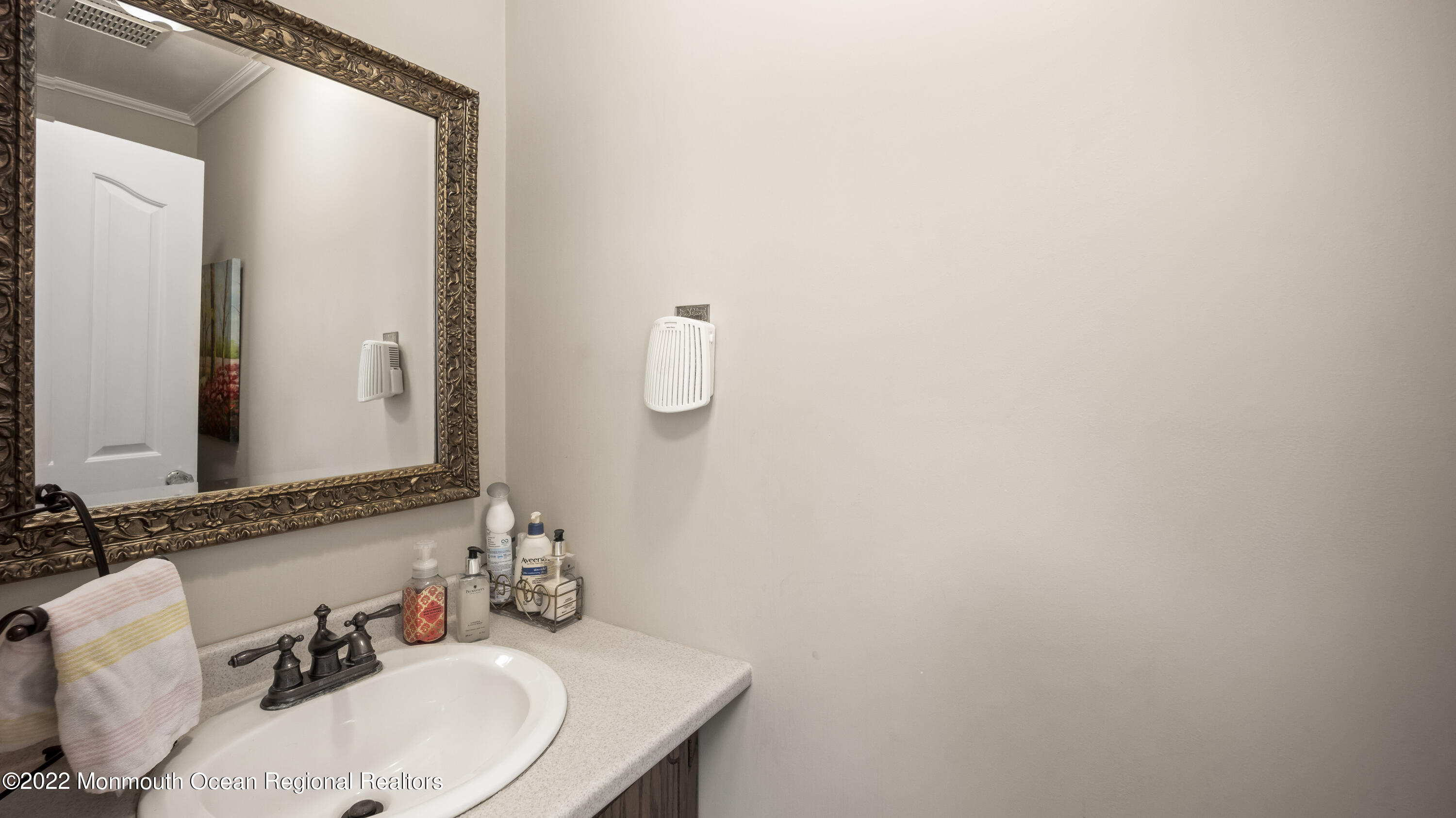 553 Nicholas Road Brick, NJ 08724 - Photo 13 of 36 13a Powder Room