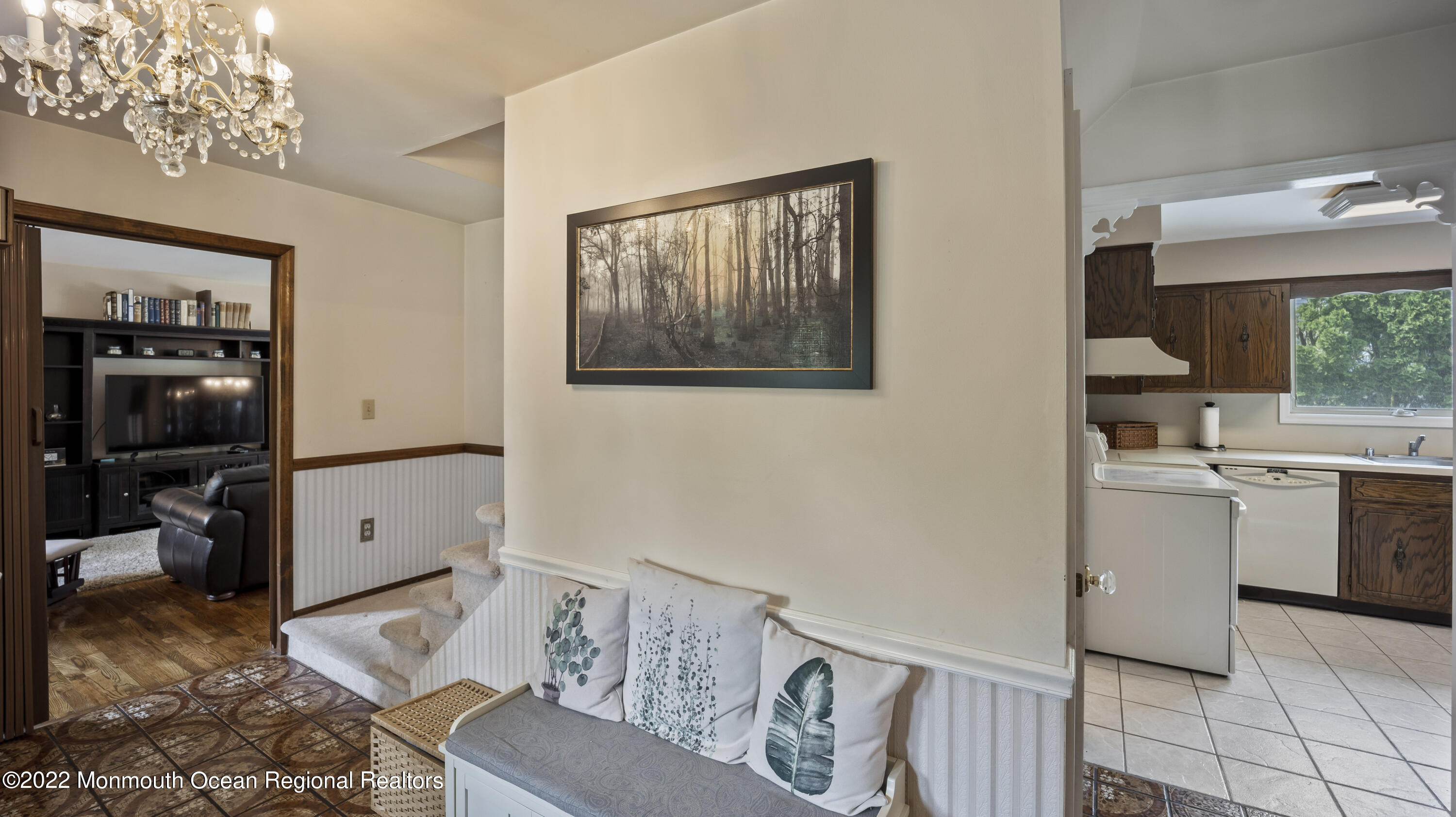 553 Nicholas Road Brick, NJ 08724 - Photo 3 of 36 4 Foyer
