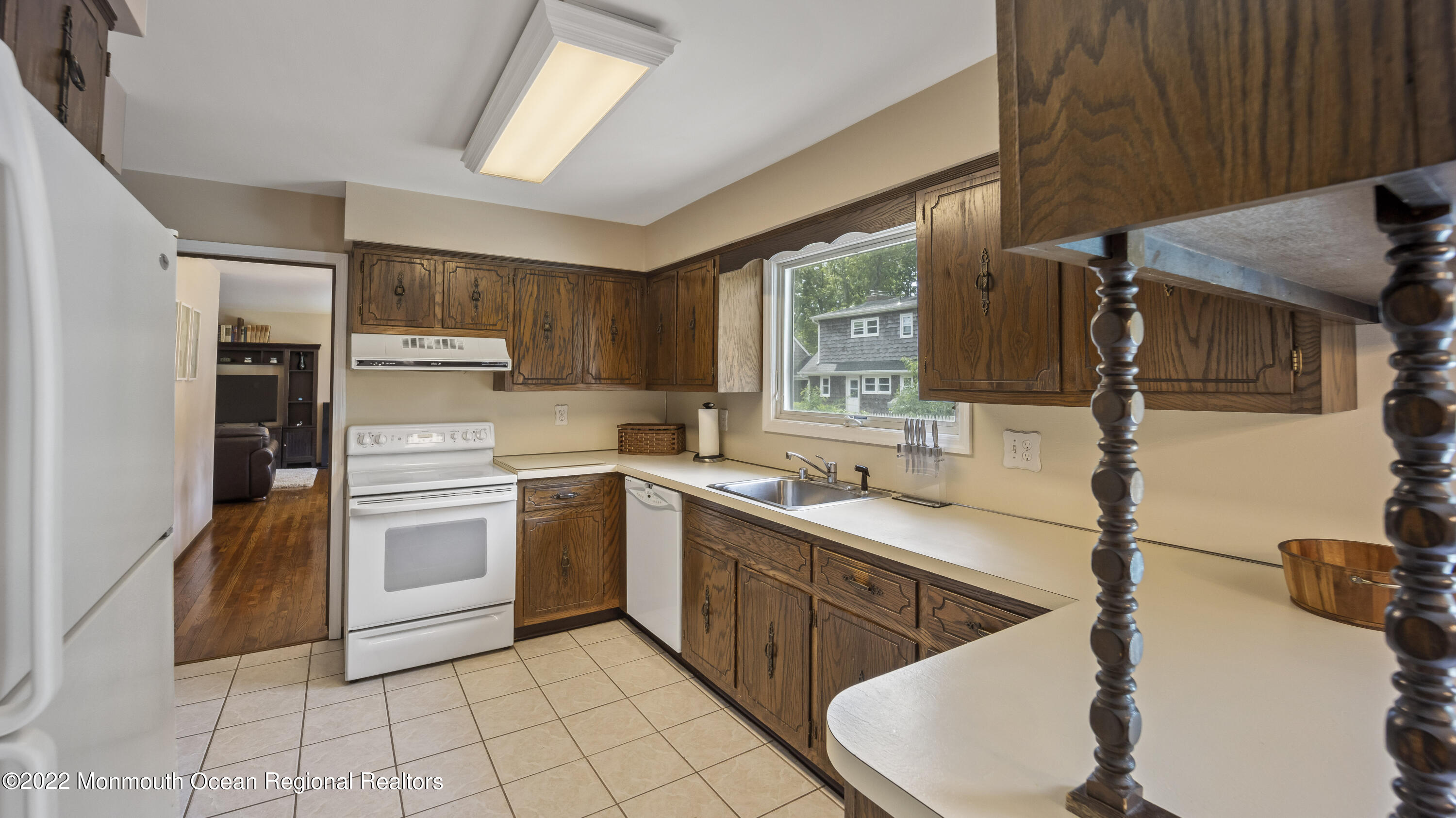 553 Nicholas Road Brick, NJ 08724 - Photo 8 of 36 9 Kitchen
