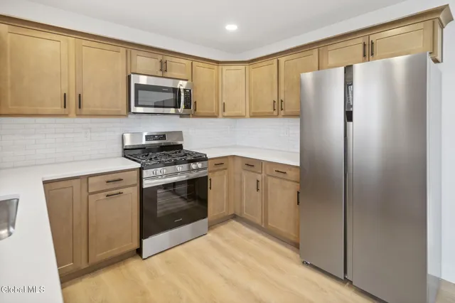 $419,900 | 1049 Laura Street, Rotterdam, NY 12306