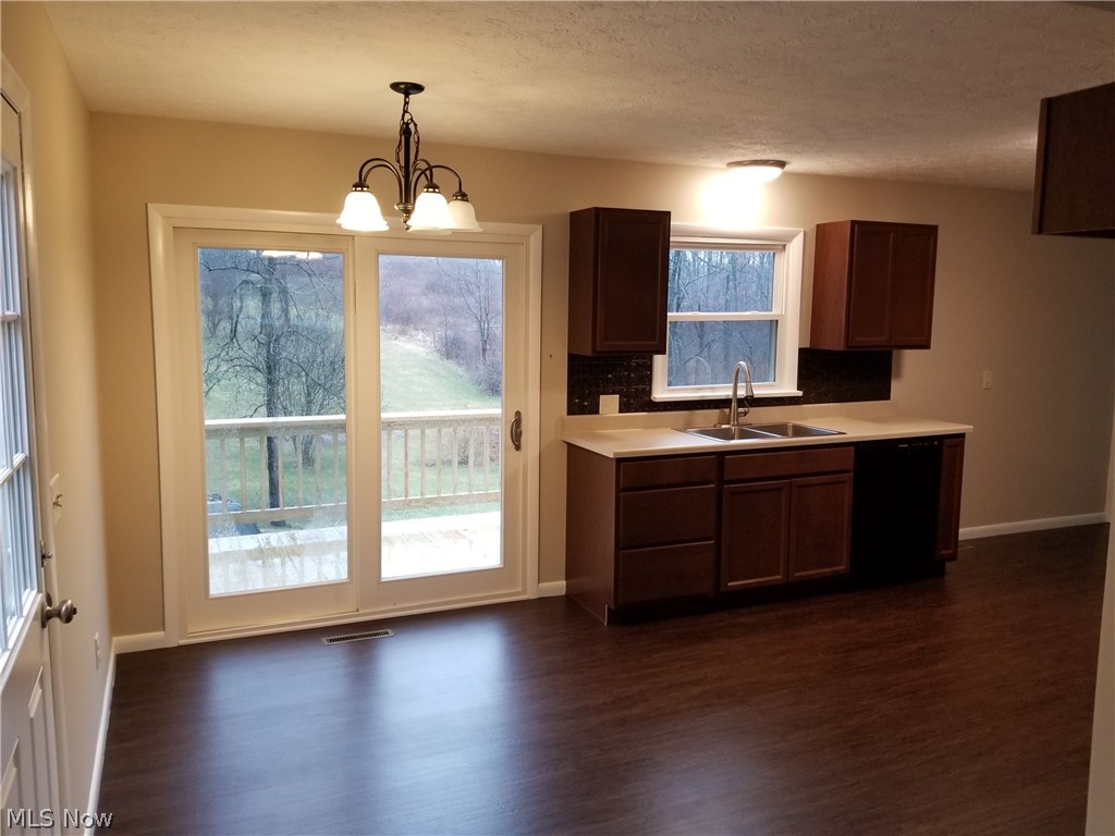 2854 Ivory Road Northwest Carrollton, OH 44615 - Photo 12 of 20 Gallery Image 12