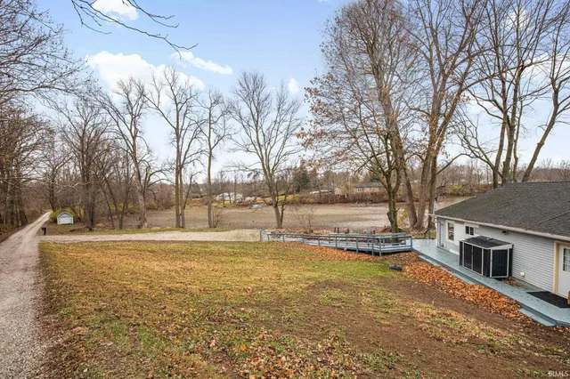 $235,000 | 200 North Mohee Drive, Hartford City, IN 47348