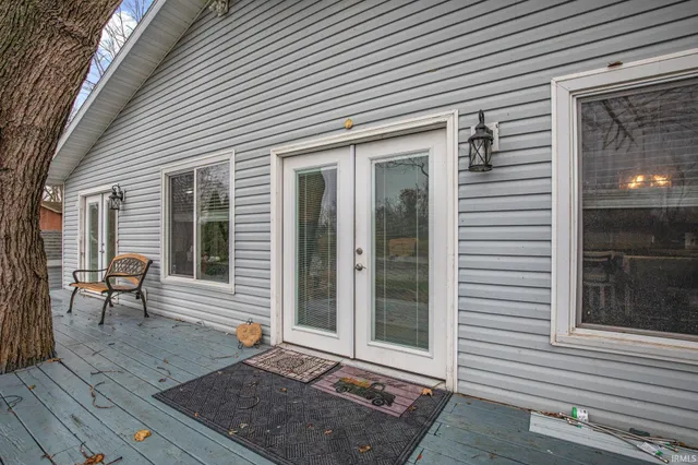 $235,000 | 200 North Mohee Drive, Hartford City, IN 47348