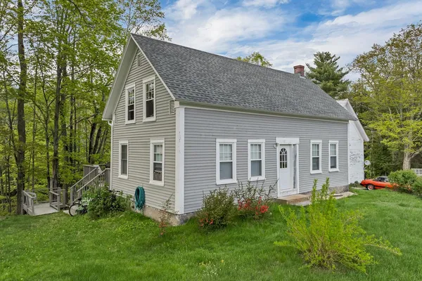 $399,000 | 86 Bearcamp Highway, Tamworth, NH 03886