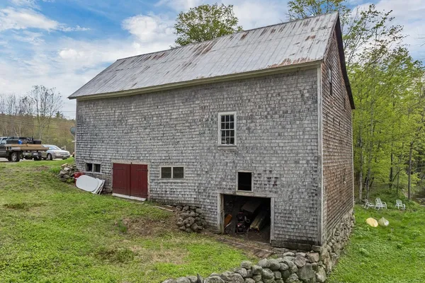 $399,000 | 86 Bearcamp Highway, Tamworth, NH 03886