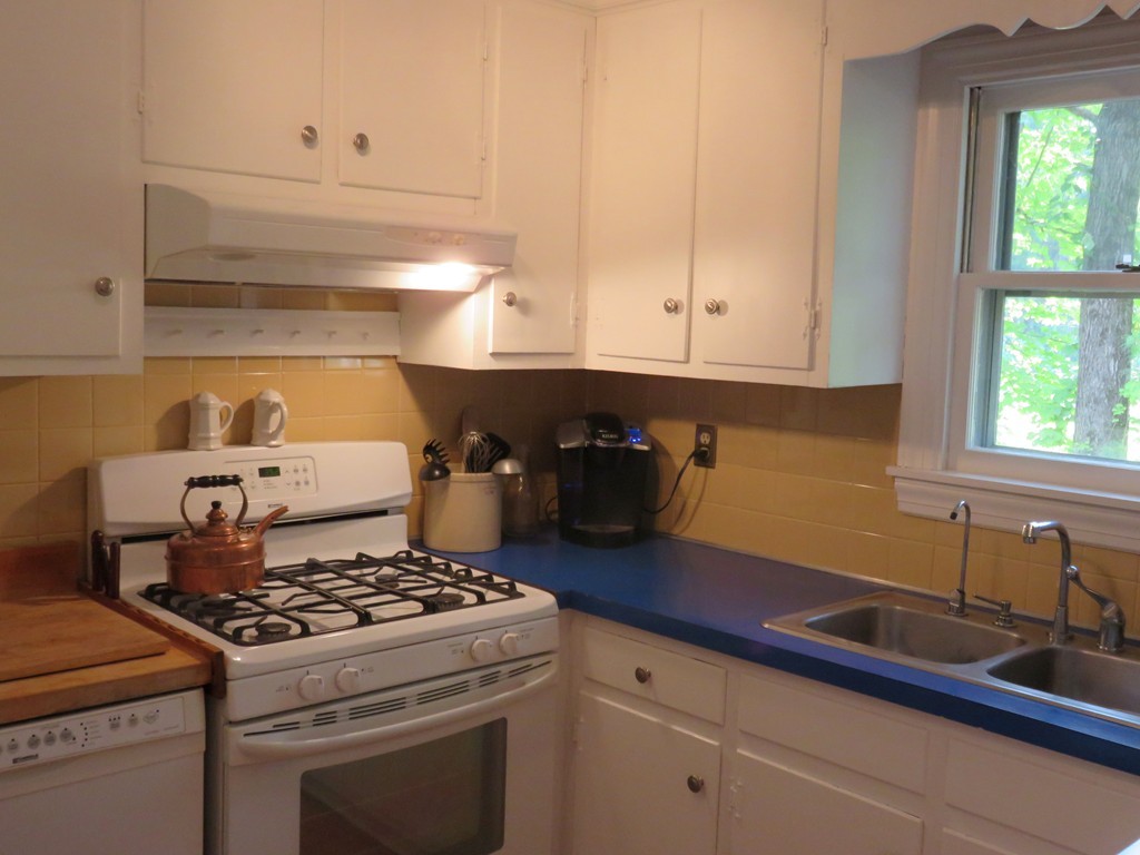 258 Dunstable Road Tyngsboro, MA 01879 - Photo 7 of 14