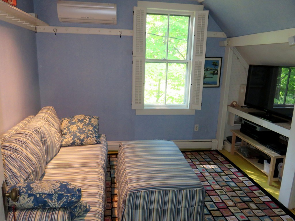 258 Dunstable Road Tyngsboro, MA 01879 - Photo 9 of 14