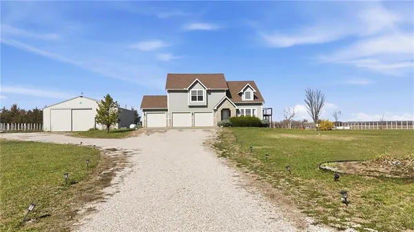$635,000 | 2090 North 900 Road, Eudora, KS 66025