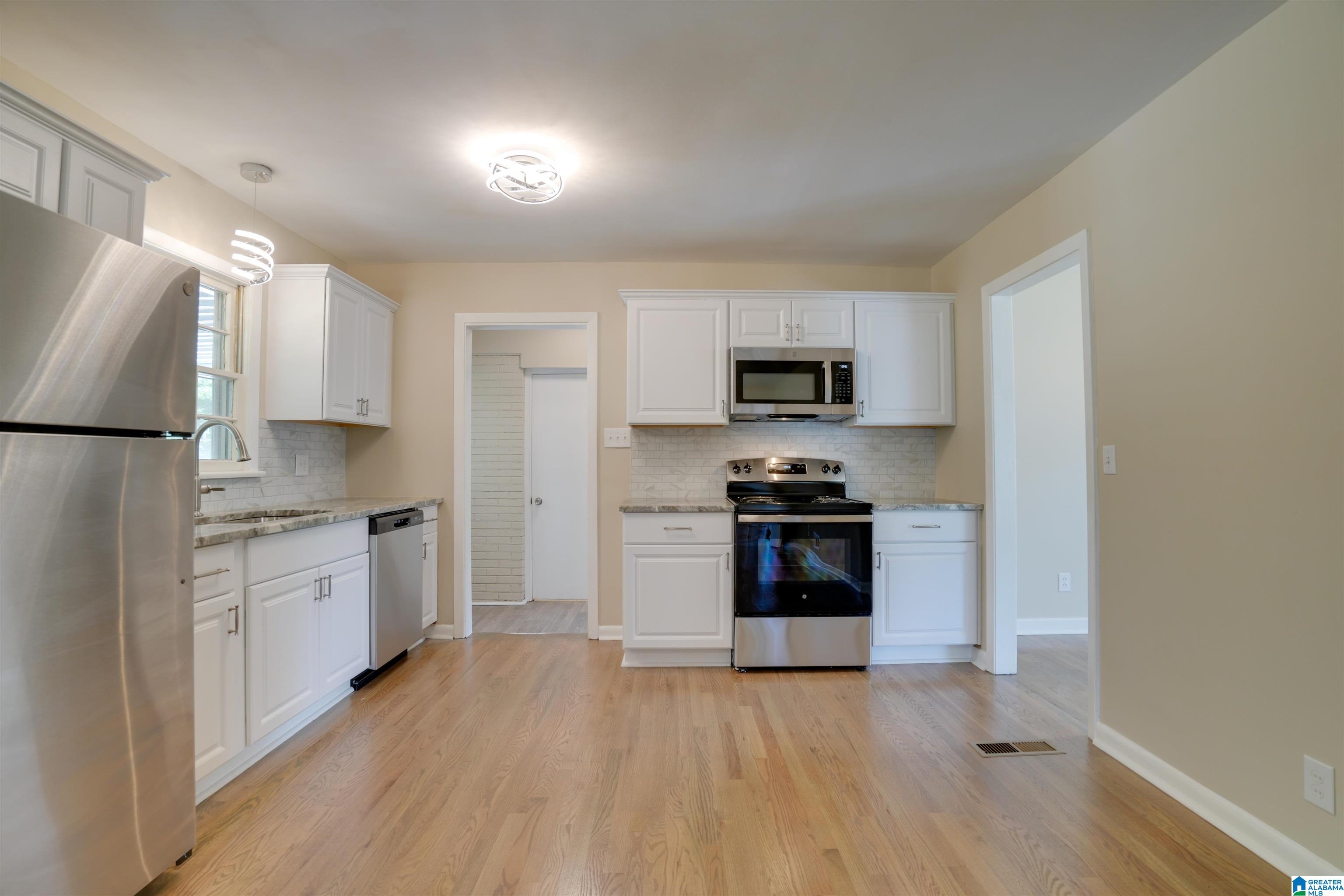 2328 3rd Street Northwest Birmingham, AL 35215 - Photo 12 of 29