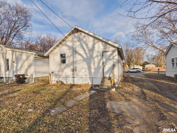 $59,900 | 409 North Madison Street, Lincoln, IL 62656
