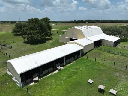 $1,250,000 | 3235 East 1-10 Frontage Road, Schulenburg, TX 78956
