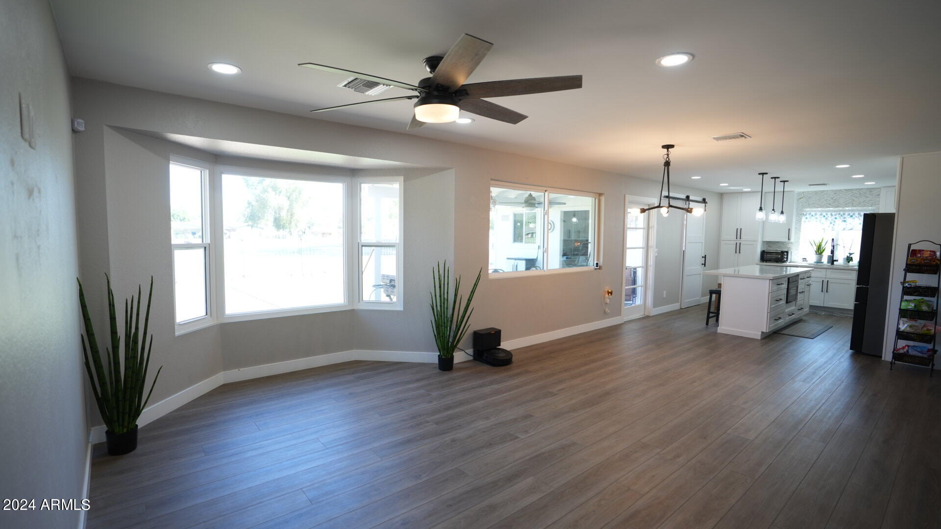 144 West Thunderbird Road Phoenix, AZ 85023 - Photo 17 of 61 DSC02944