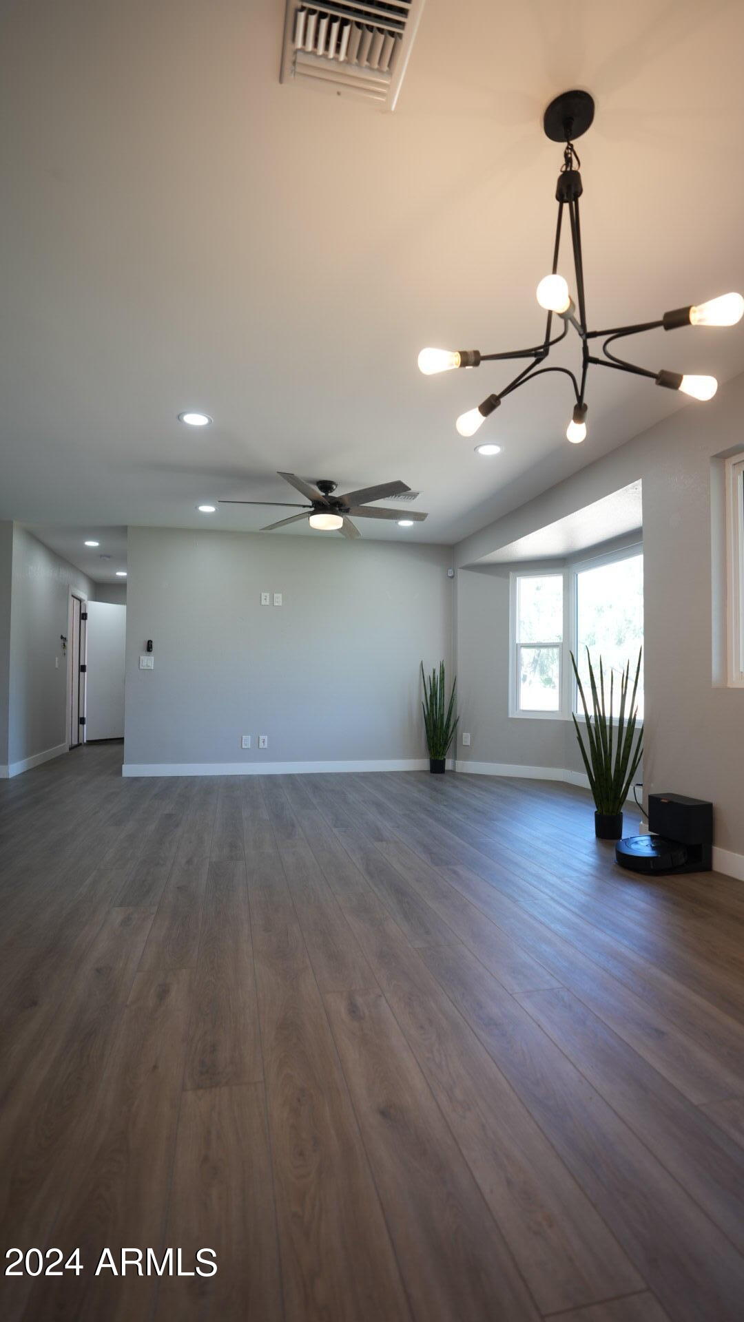 144 West Thunderbird Road Phoenix, AZ 85023 - Photo 20 of 61 DSC02947
