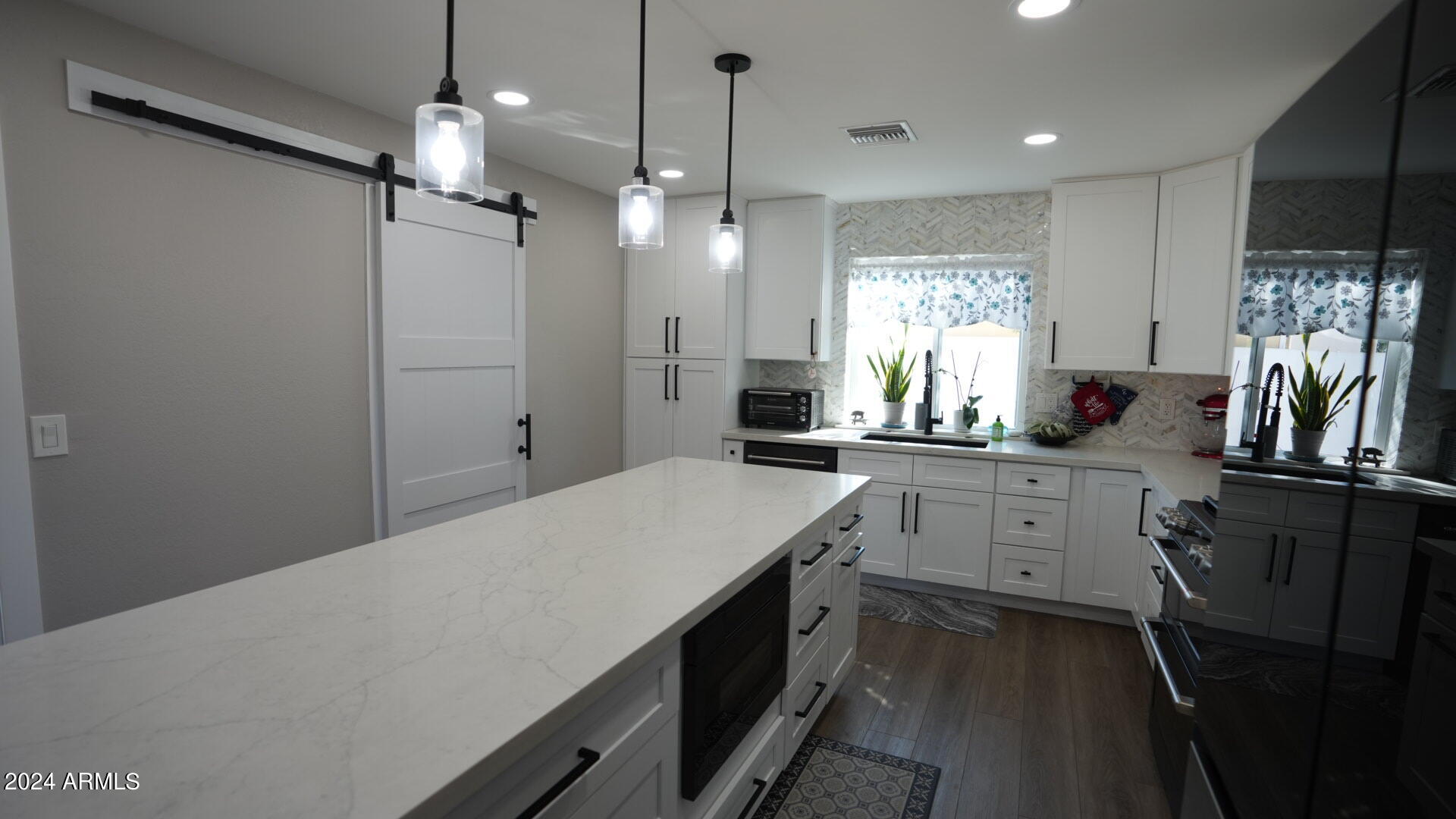 144 West Thunderbird Road Phoenix, AZ 85023 - Photo 9 of 61 DSC02927