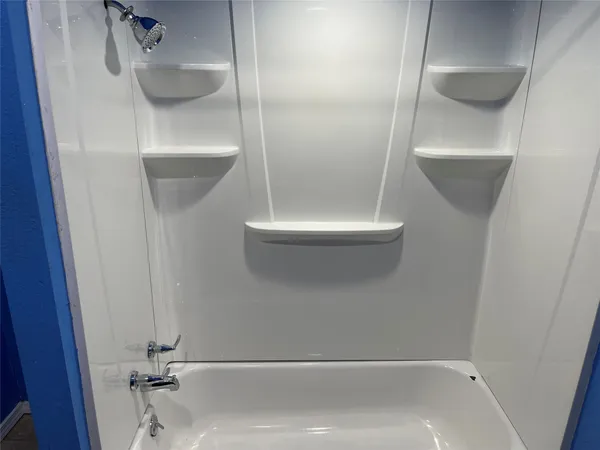 $1,950 | 8302 Coastway Lane, Houston, TX 77075