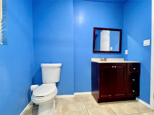 $1,950 | 8302 Coastway Lane, Houston, TX 77075