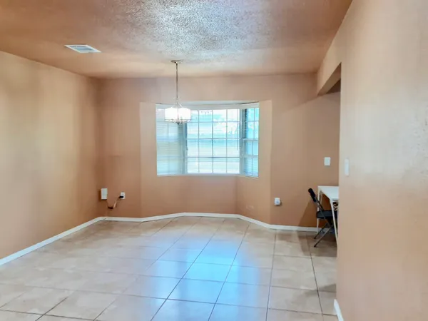 $1,950 | 8302 Coastway Lane, Houston, TX 77075