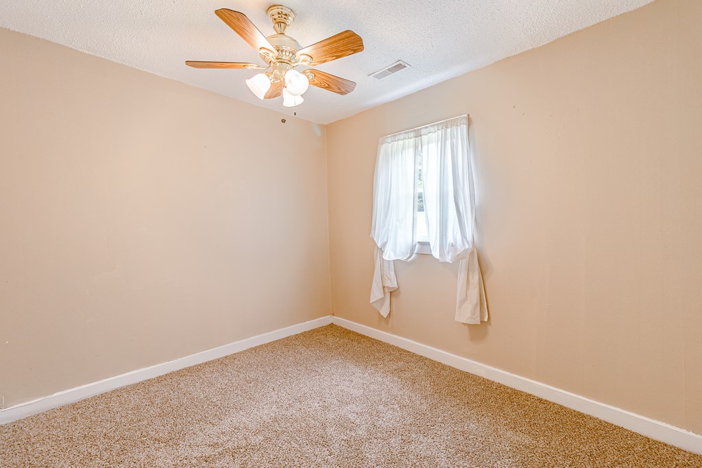 1271 Beaverdale Road Northeast Dalton, GA 30721 - Photo 26 of 32 Gallery Image 26