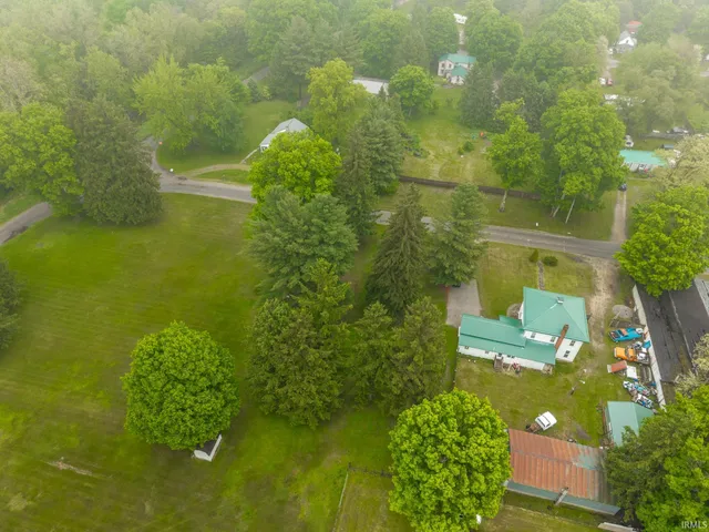 $275,000 | 4370 North 230 East, Howe, IN 46746