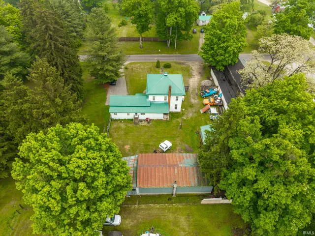 $275,000 | 4370 North 230 East, Howe, IN 46746