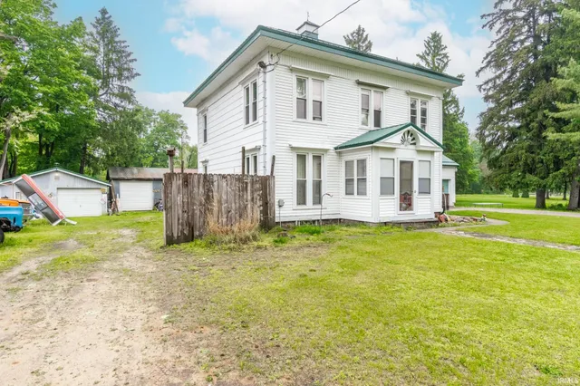 $275,000 | 4370 North 230 East, Howe, IN 46746