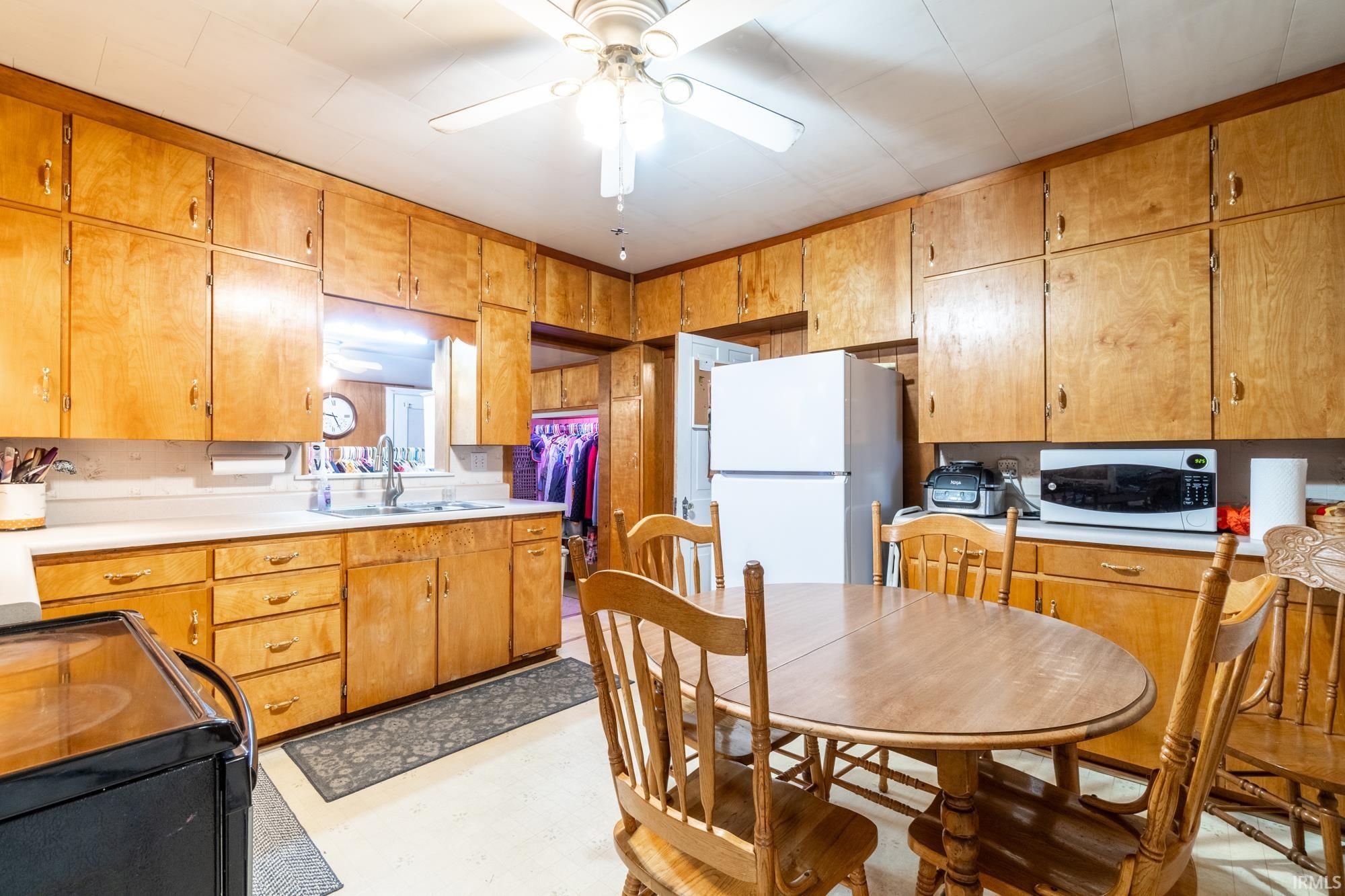 4370 North 230 East Howe, IN 46746 - Photo 9 of 27