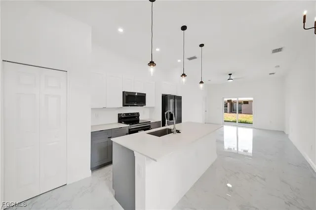 $1,950 | 4768 Nelson Drive, Lehigh Acres, FL 33973