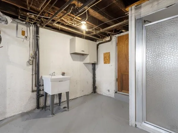 $1,350 | 22 Thielman Avenue, Pittsburgh, PA 15210