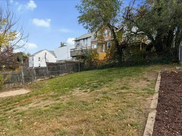 $1,350 | 22 Thielman Avenue, Pittsburgh, PA 15210