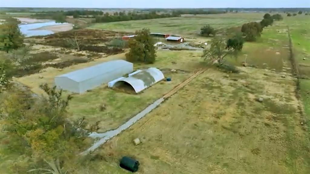 103 Hyde Lake Road Bennington, OK 74723 - Photo 3 of 39 hay barns proximity to the River