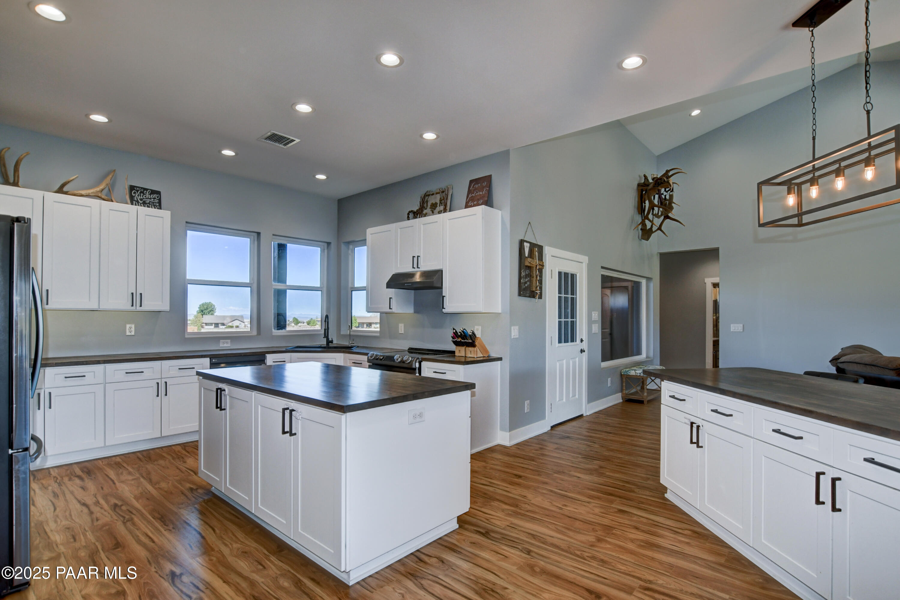 10660 East Colt Road Prescott Valley, AZ 86315 - Photo 19 of 80 Kitchen