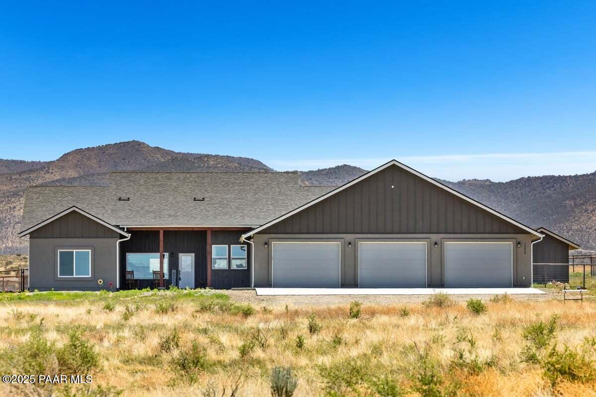 10660 East Colt Road Prescott Valley, AZ 86315 - Photo 2 of 80 Front of Home