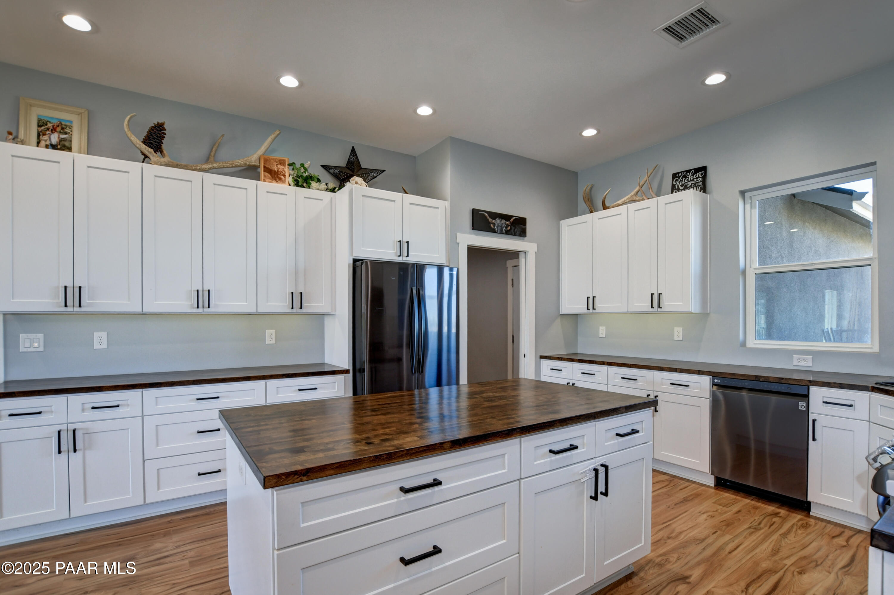 10660 East Colt Road Prescott Valley, AZ 86315 - Photo 21 of 80 Kitchen