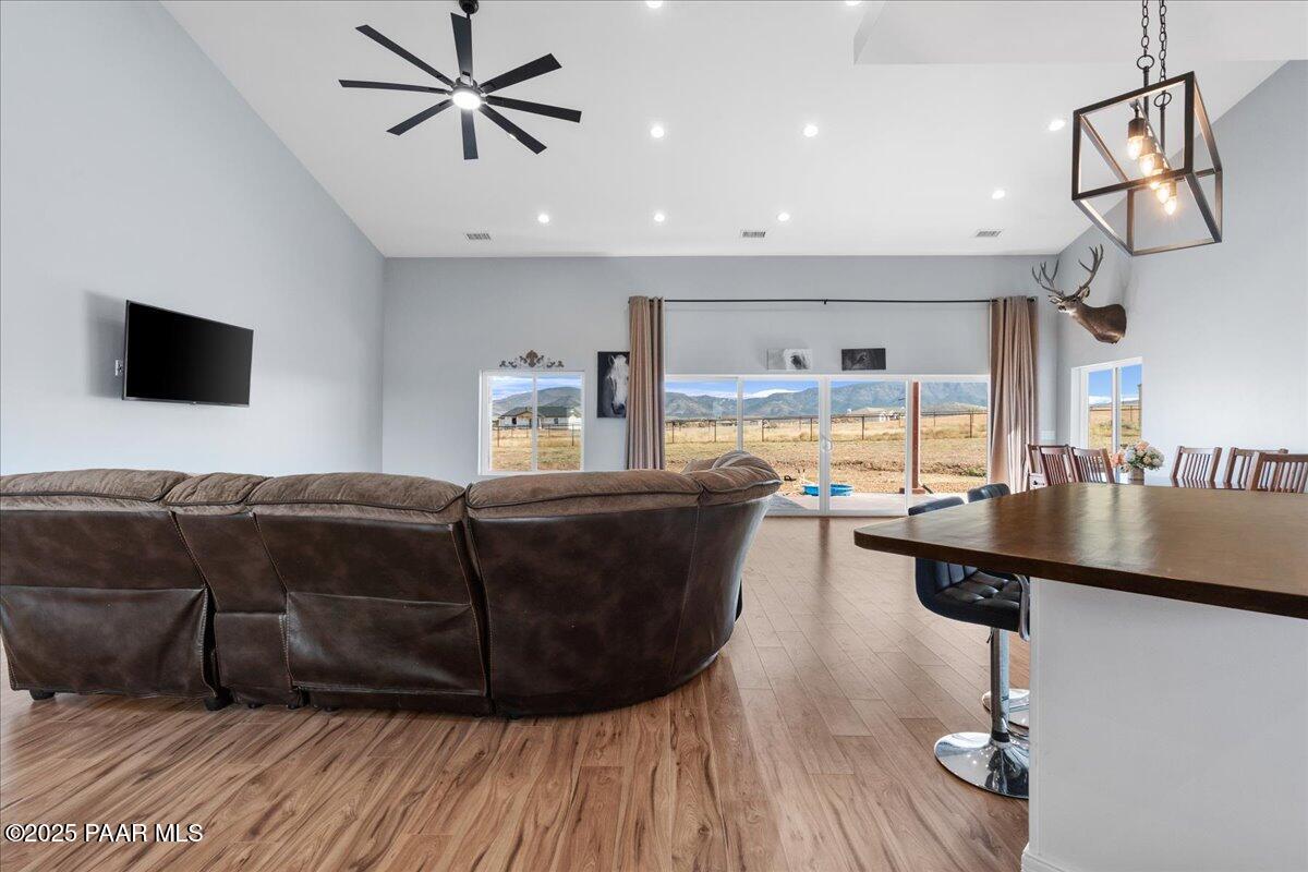 10660 East Colt Road Prescott Valley, AZ 86315 - Photo 25 of 80 Living Room