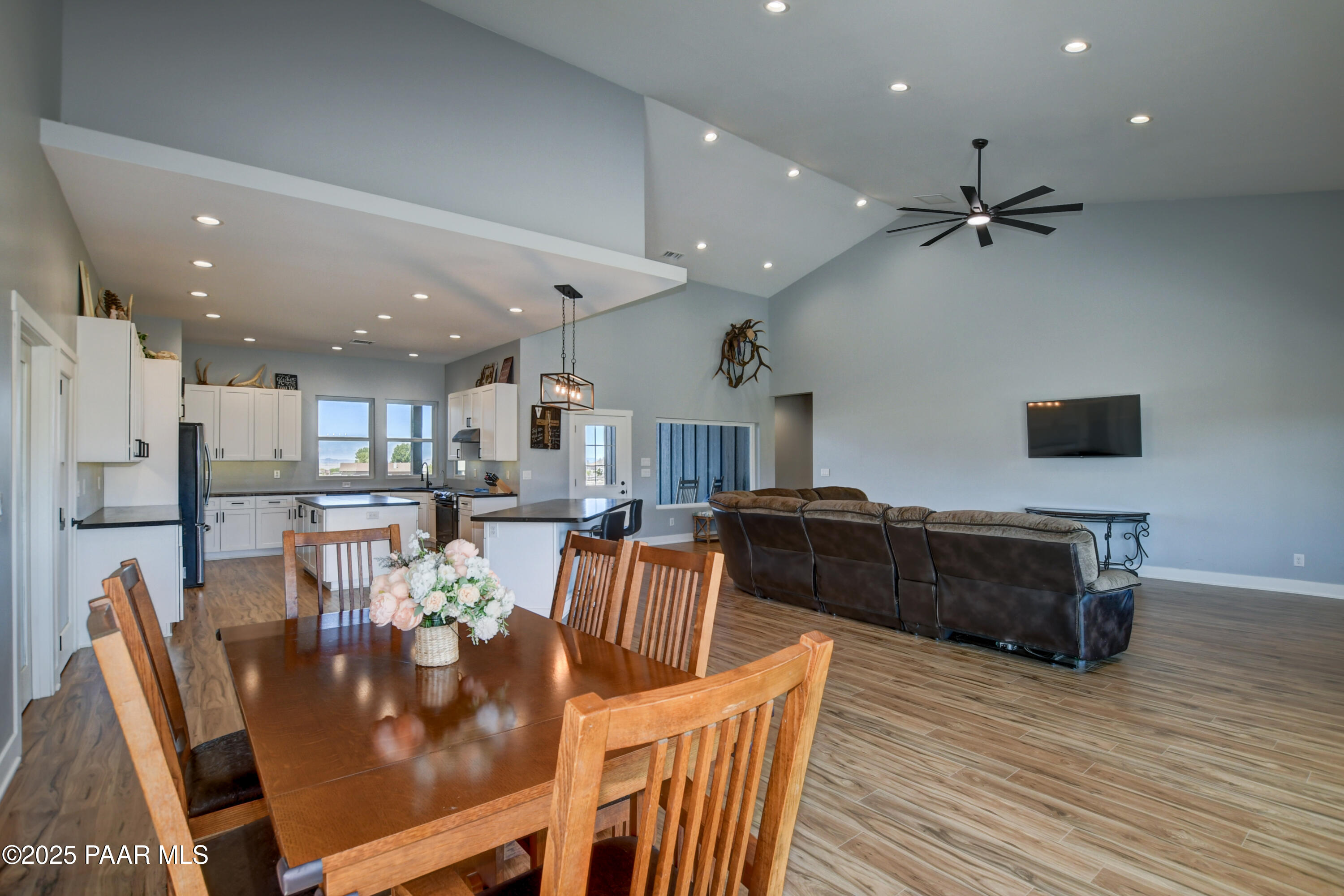 10660 East Colt Road Prescott Valley, AZ 86315 - Photo 31 of 80 Dining Area