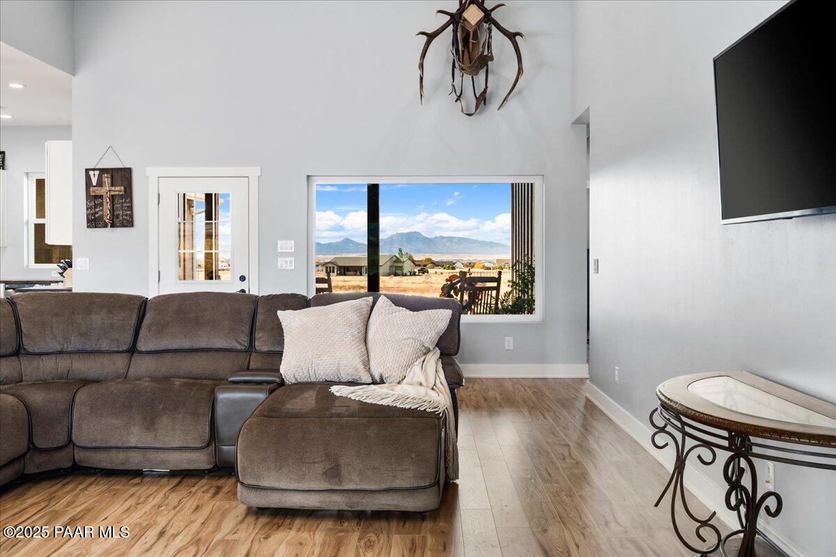 10660 East Colt Road Prescott Valley, AZ 86315 - Photo 38 of 80 Living Room View of Granite Mountain