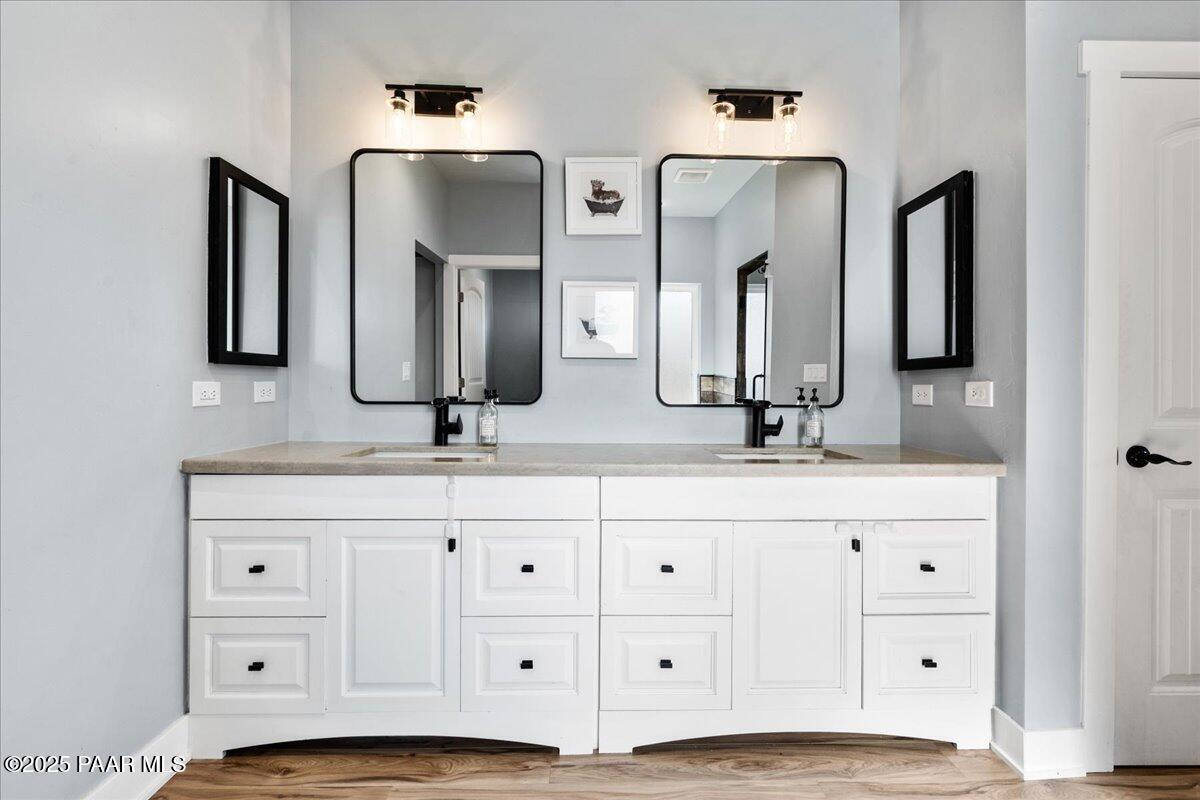 10660 East Colt Road Prescott Valley, AZ 86315 - Photo 44 of 80 30-PriBathroom Vanity