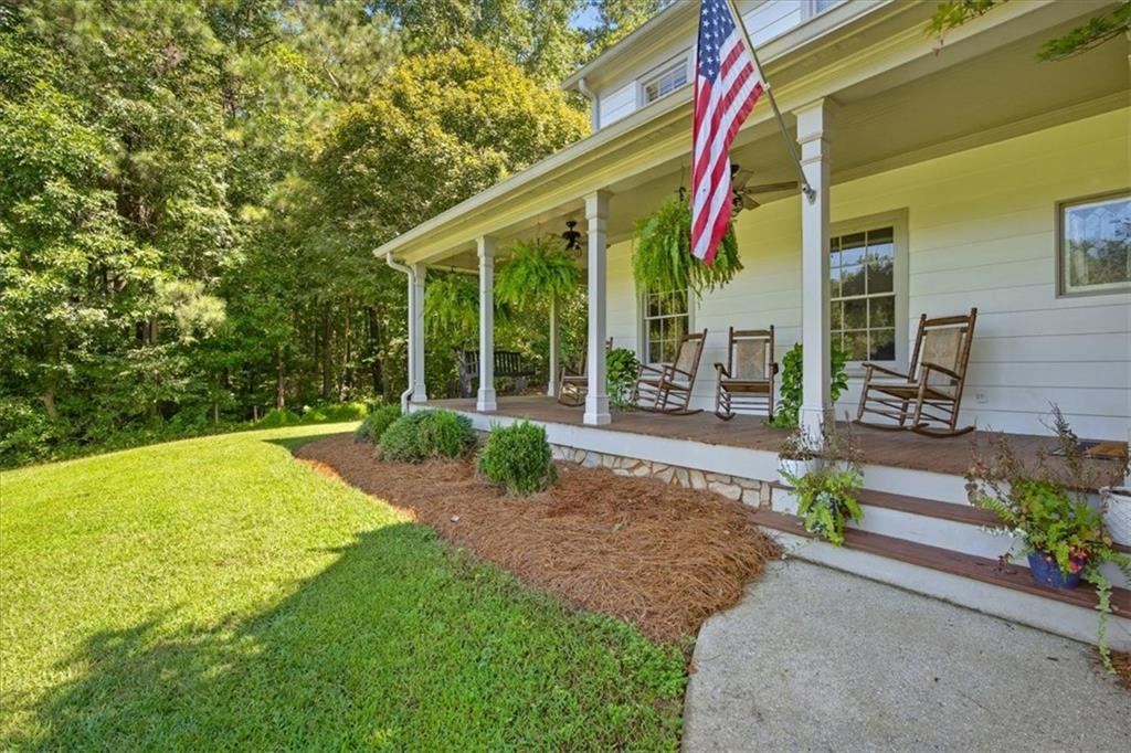 1828 Austin Bridge Road Douglasville, GA 30134 - Photo 4 of 85 Gallery Image 4