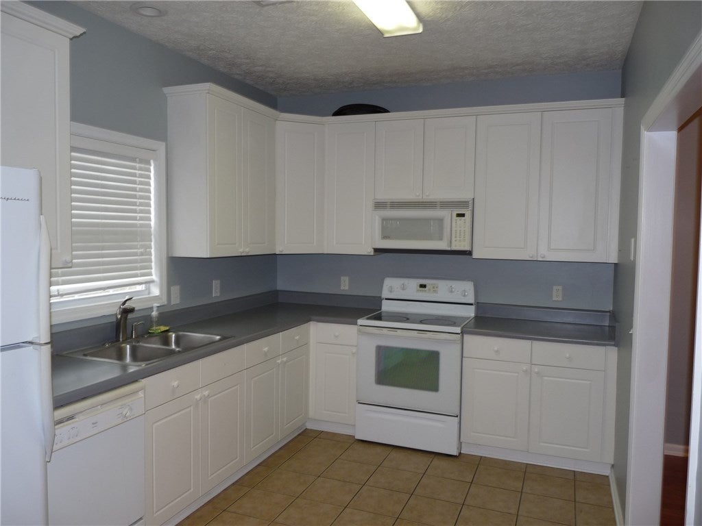1217 North Dean Road Auburn, AL 36830 - Photo 10 of 43 Gallery Image 10